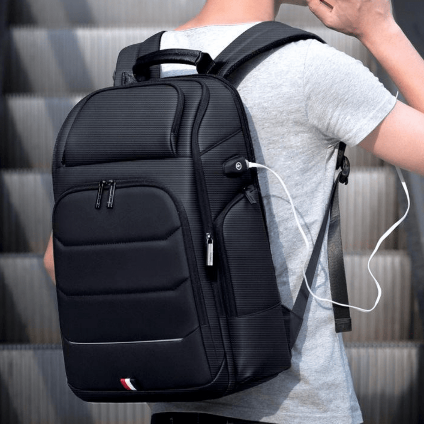 Amsterdam - Smart and Comfortable Backpack