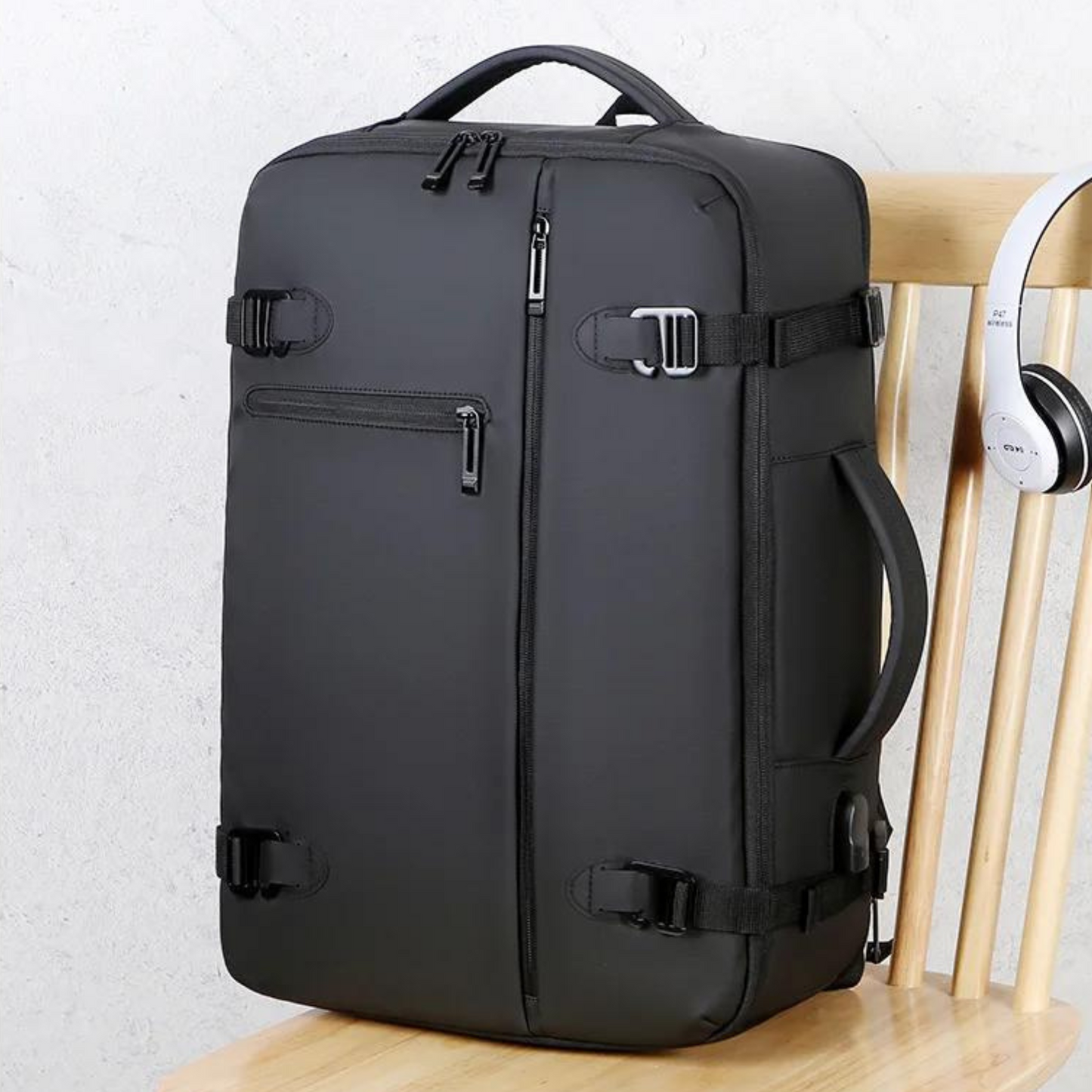 Cambridge - Smart and Modern Backpack